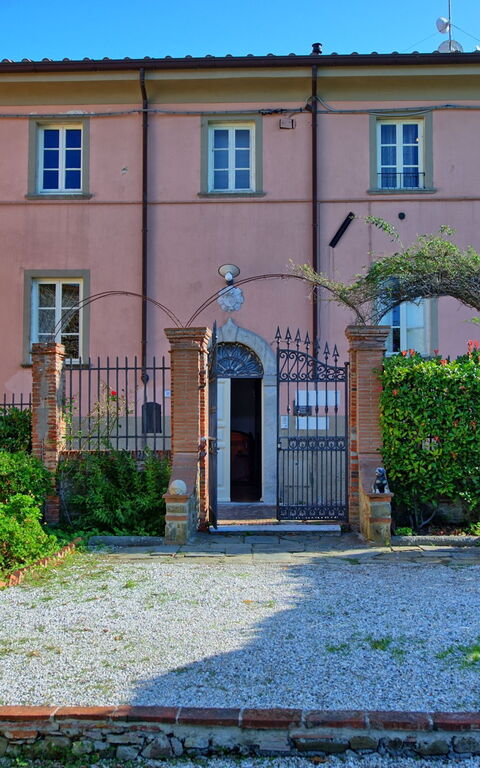 Il Gualdo: Exteriör