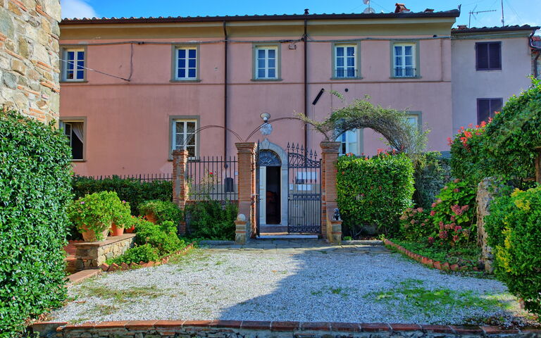Il Gualdo: Exteriör