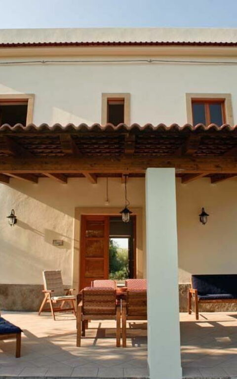 Cicero: Exteriör, Trädgård