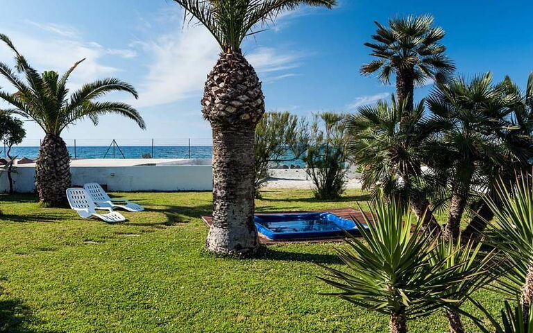 Cala Marina: Trädgård
