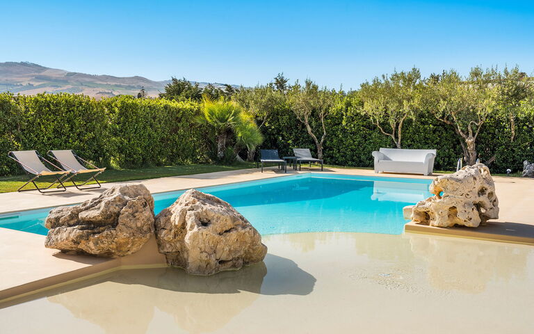 Villa Ager Costa: Exteriör, slå samman, Utomhus