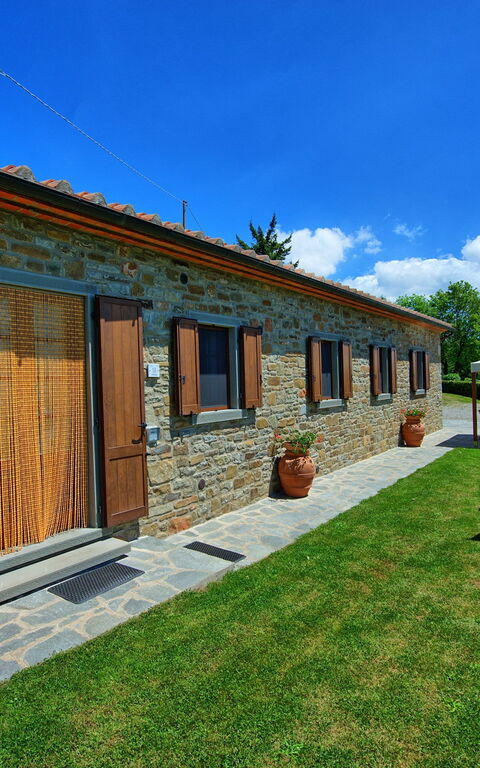 Villa Portole Due: Trädgård, Utomhus