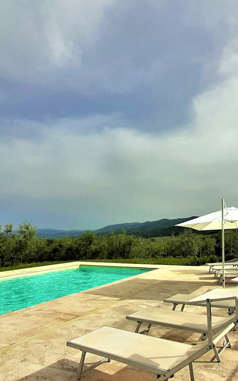 Villa Gaville: slå samman, Utomhus