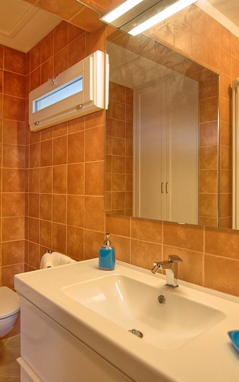 Villa Gaville: Badrum