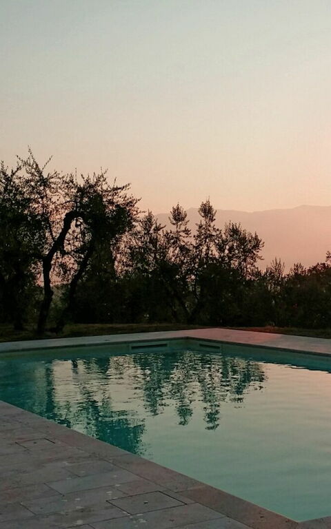 Villa Gaville: slå samman, Utomhus