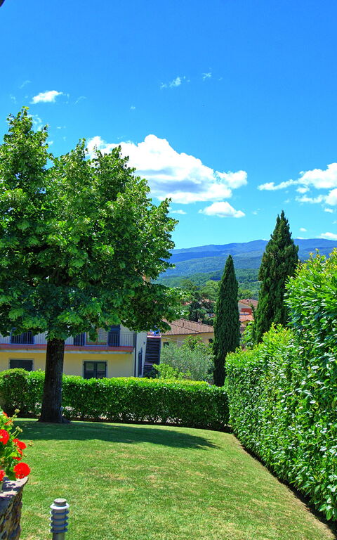 Villa Pratovecchio: Trädgård, Utomhus