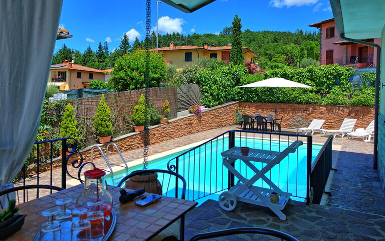 Villa Pratovecchio: Balkong / terrass / uteplats, slå samman, Utomhus