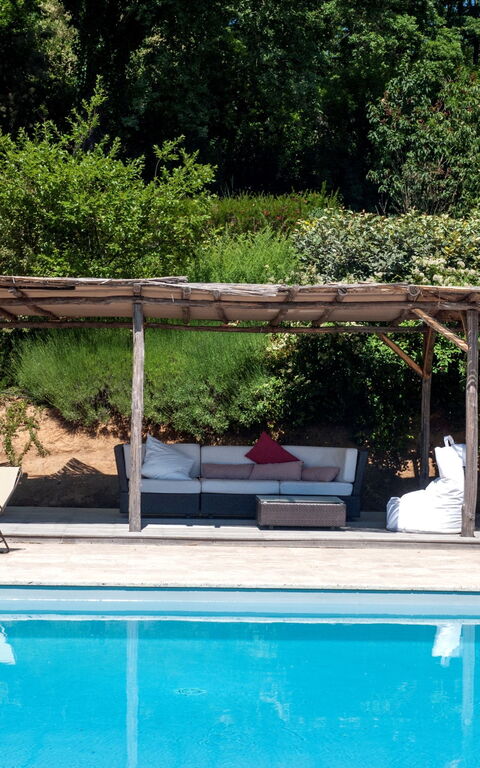 Casale Porano: slå samman, Trädgård