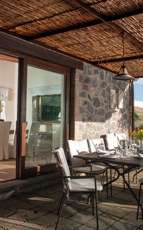 Casale Porano: Exteriör