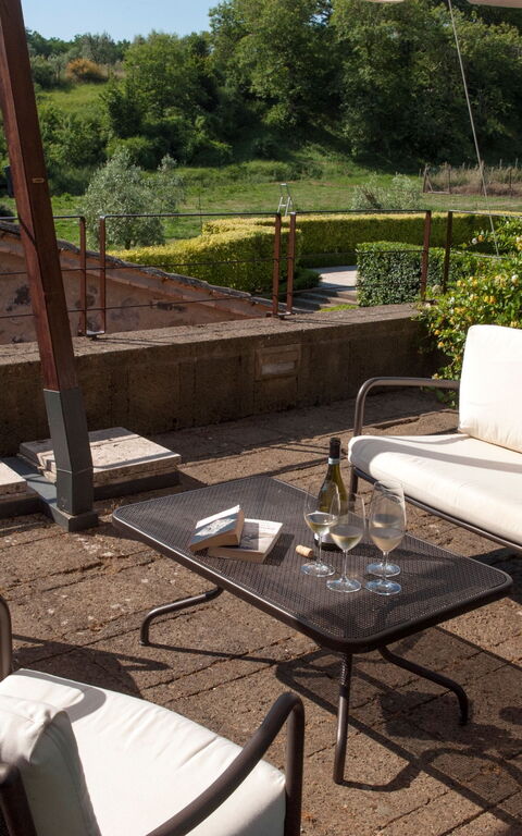 Casale Porano: Exteriör