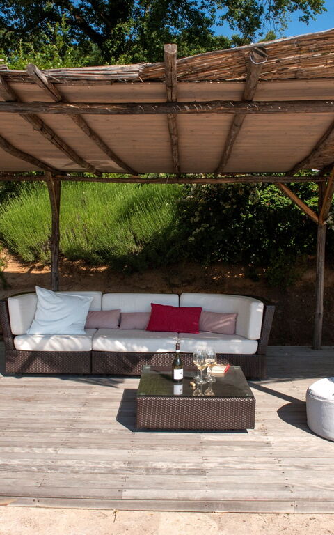 Casale Porano: Exteriör