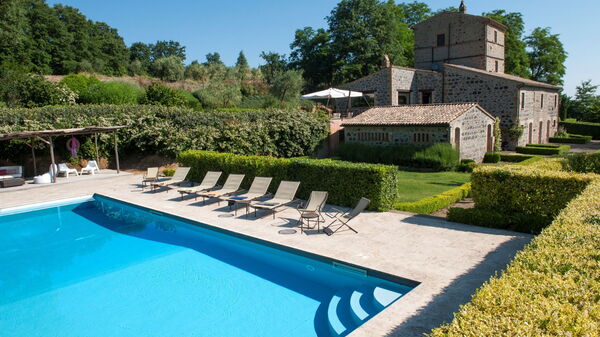 Casale Porano: Exteriör, slå samman, Trädgård