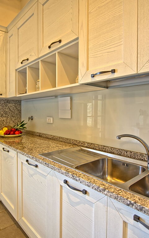 Villa Tenuta Lonciano: Kök