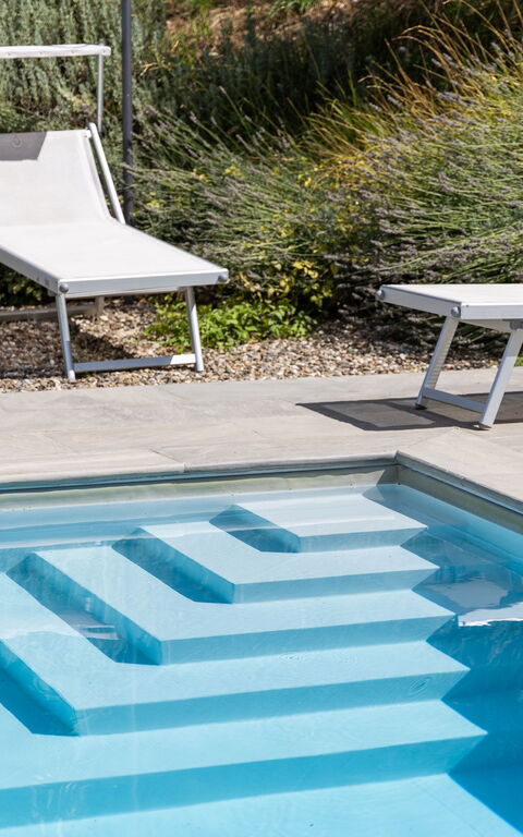 Villa Tenuta Lonciano: slå samman, Utomhus