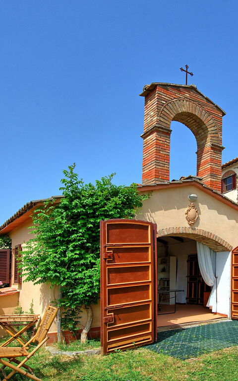 Villa Uccellaia: Trädgård, Utomhus