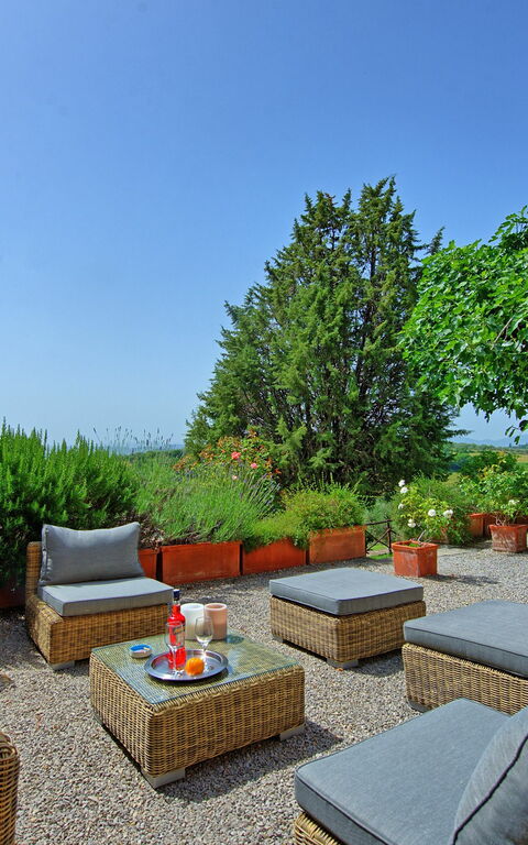 Villa Uccellaia: Trädgård, Utomhus