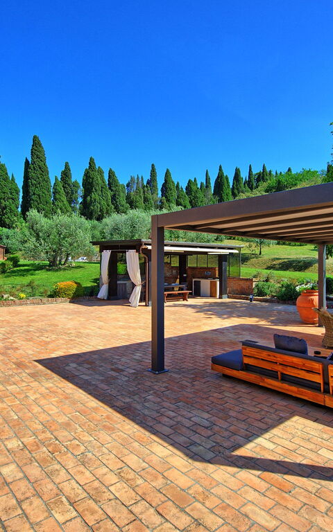 Villa Nora: Balkong / terrass / uteplats, Trädgård, Utomhus