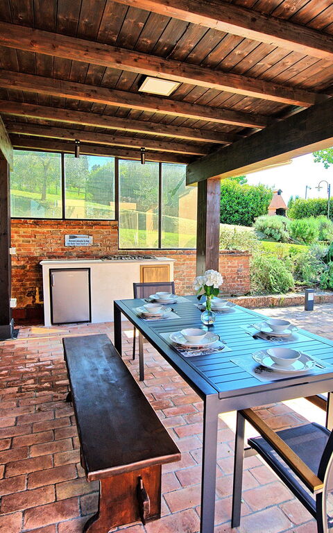 Villa Nora: Balkong / terrass / uteplats, Utomhus