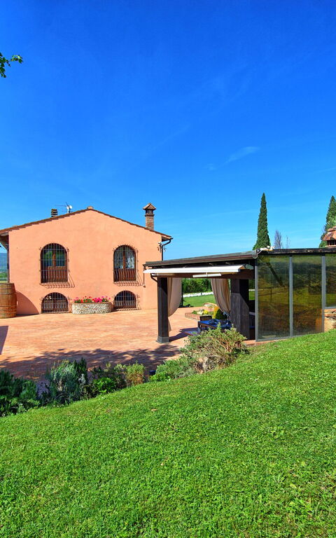 Villa Nora: Exteriör, Trädgård, Utomhus