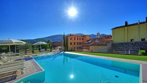 Flavia: slå samman, Utomhus