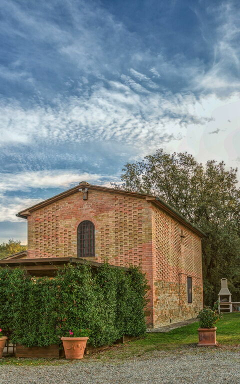 Montaione: Exteriör