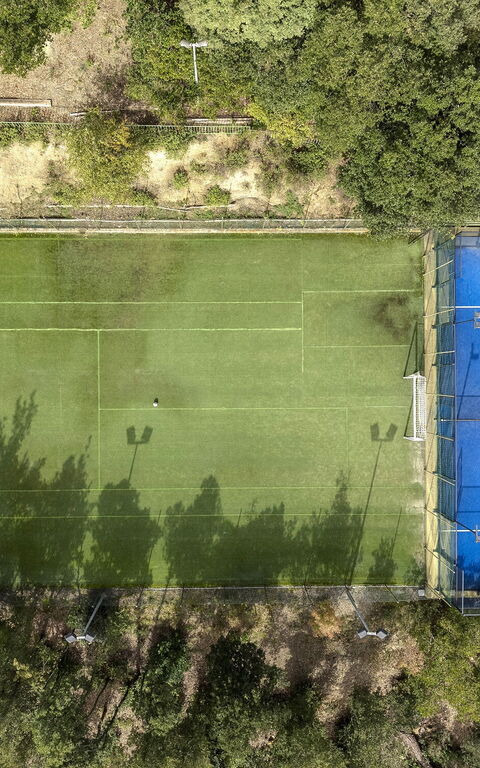 Montaione: Exteriör, Utomhus