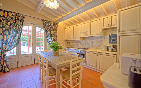 Semesterboende Fienile: Kök