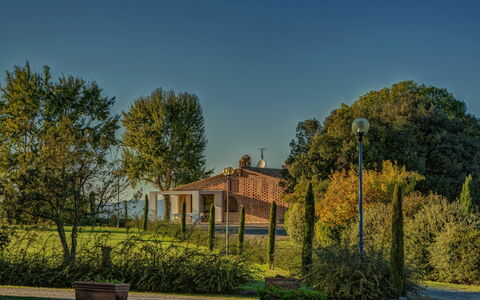 Semesterboende Fornace 1: Exteriör, Trädgård