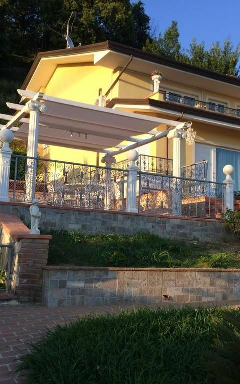 Villa Sophia: Utomhus