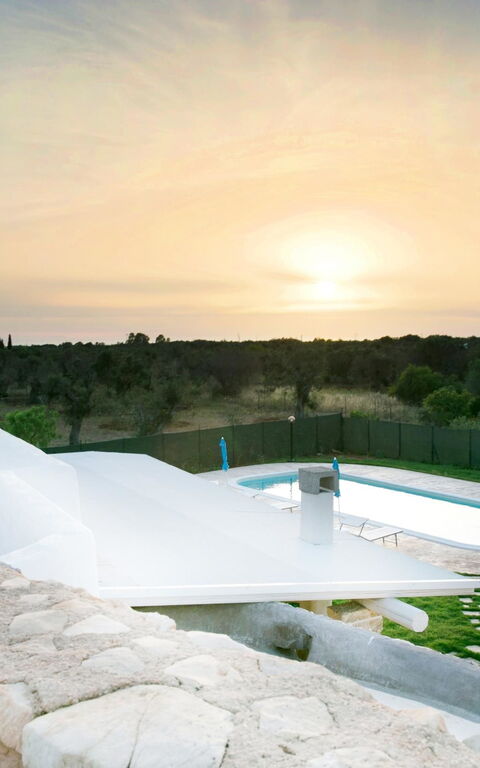 Trullo Torre Suda: Trädgård, Utomhus