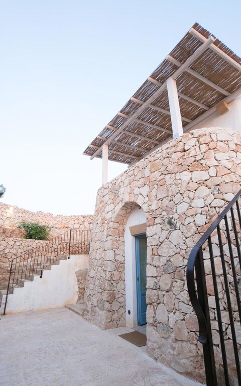 Trullo Torre Suda: Utomhus