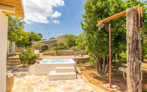 Semesterboende Tia Pool