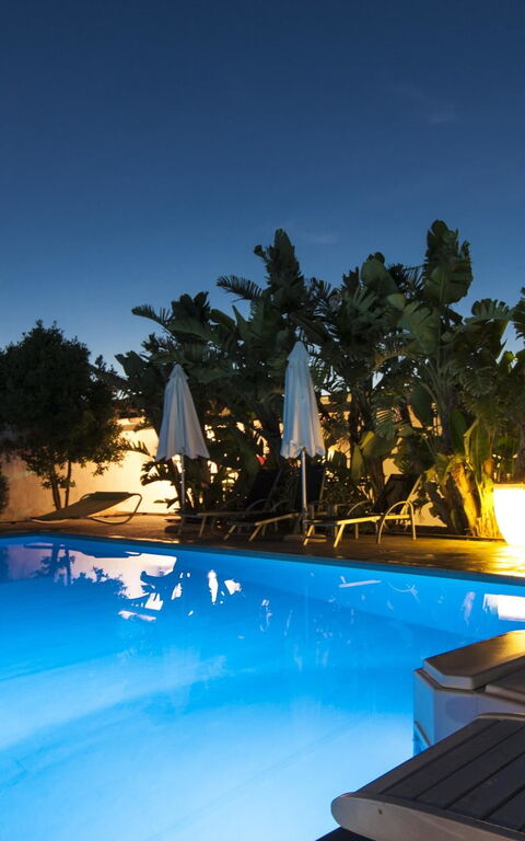 Cotriero: slå samman, Trädgård