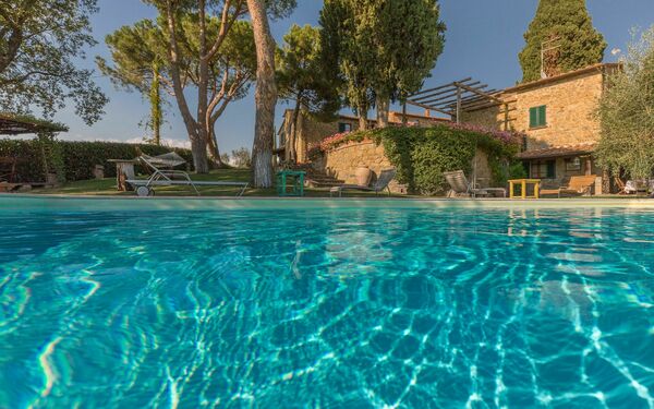 Villa Poggiospinoso: slå samman, Utomhus