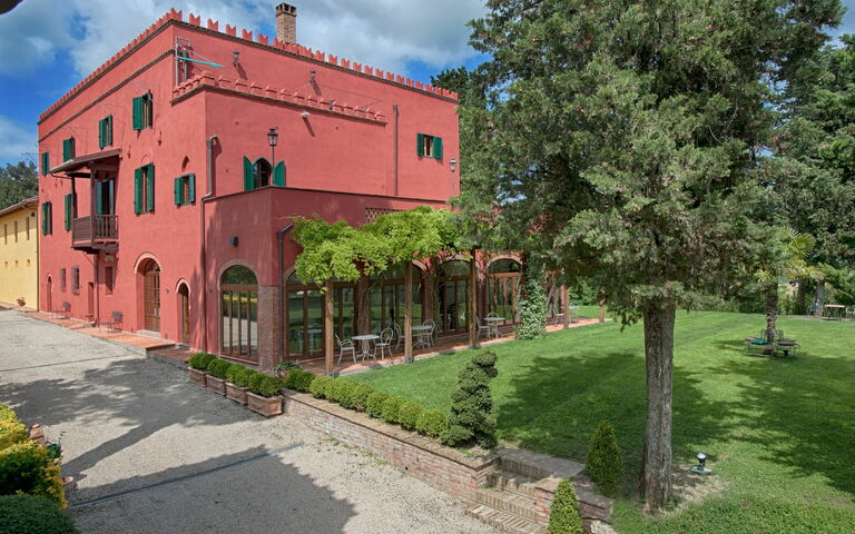 Tenuta Cambiano: Exteriör, Utomhus