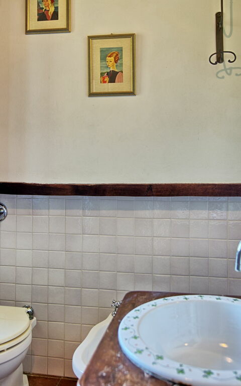 Villa Sarteano: Badrum