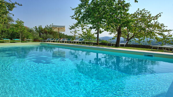 Villa Sarteano: slå samman