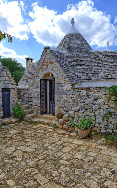 Trullo Pascarosa: Utomhus
