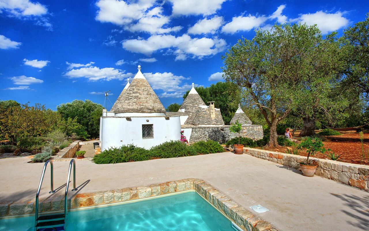 Trullo Pascarosa: slå samman, Trädgård