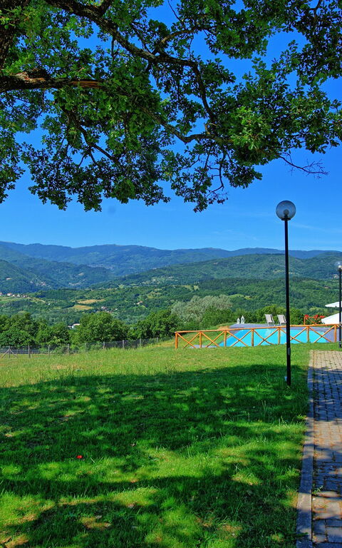 Casale Daniele: Utomhus