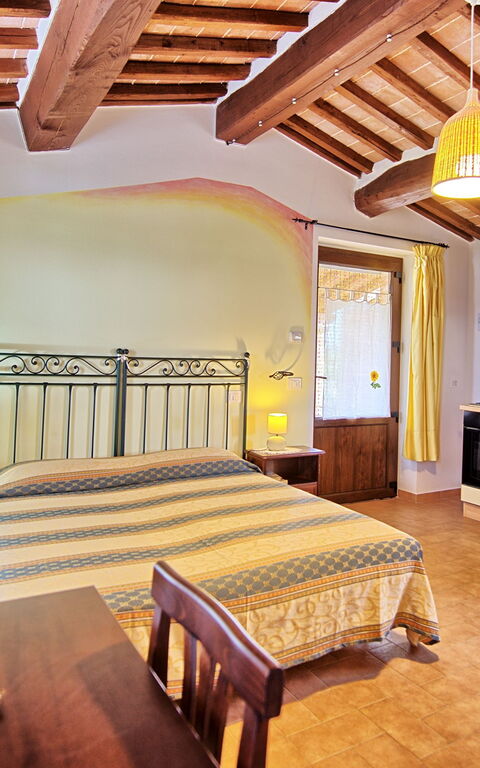 Casale Tiziano: Kök, Lunchrum, sovrum