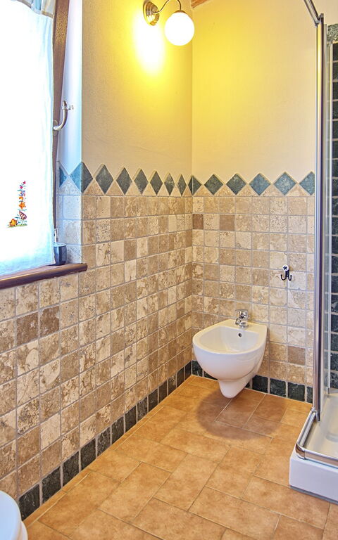 Casale Tiziano: Badrum