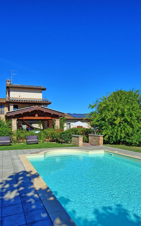 Casale Tiziano: slå samman, Trädgård