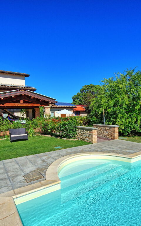 Casale Tiziano: slå samman, Trädgård