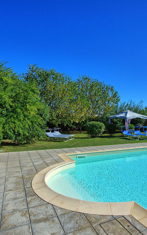 Casale Tiziano: slå samman, Trädgård