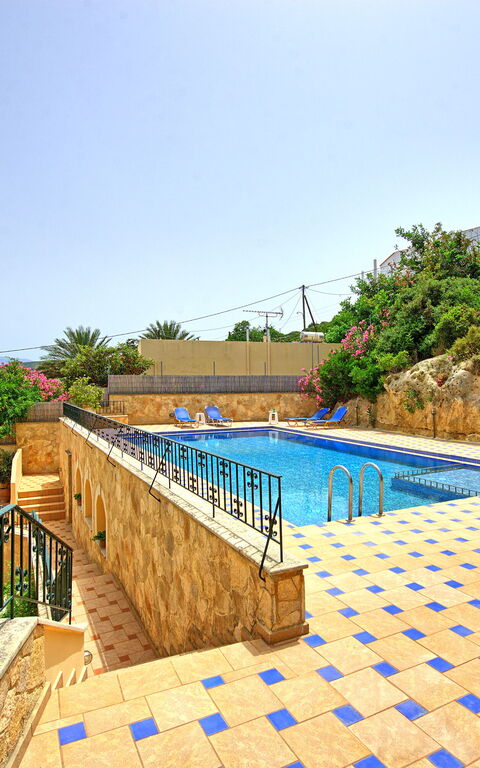 Villa Sevi Grande: slå samman, Trädgård