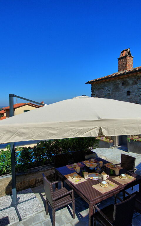 Casa La Fonte: Balkong / terrass / uteplats, Trädgård