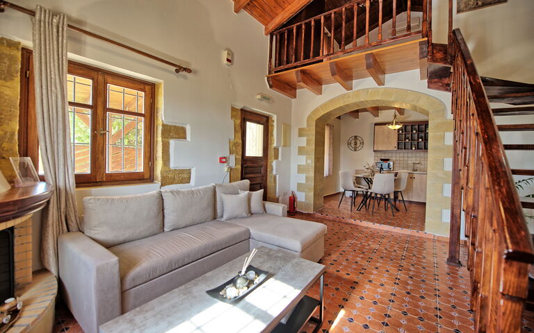 Villa Romantic Sevi: Vardagsrum