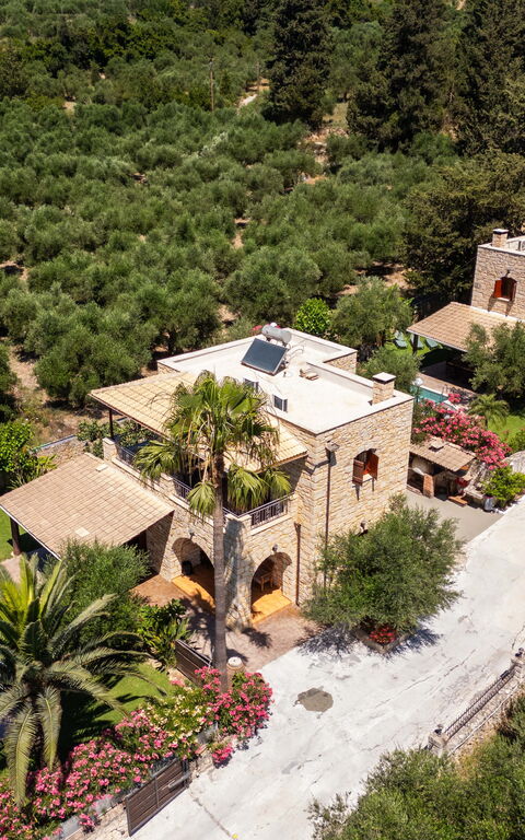 Villa Vrisses: Utomhus, Visningar