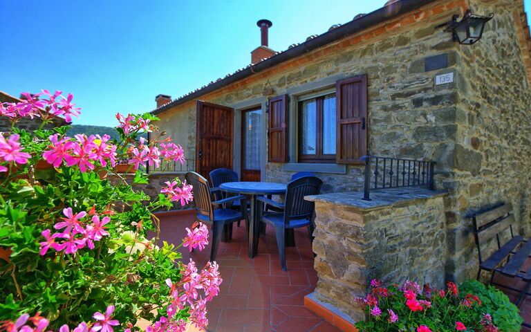 Borgo Veronica: Exteriör